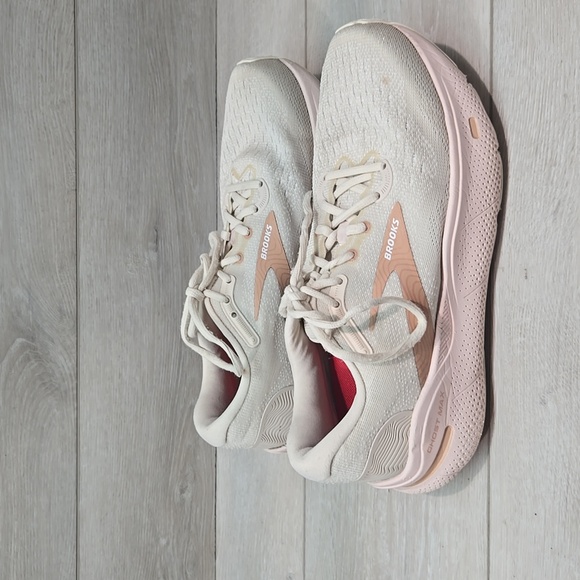 Brooks Women's Ghost Max Athletic Running Shoes Sneakers Sz 9.5 Medium B - Picture 2 of 12